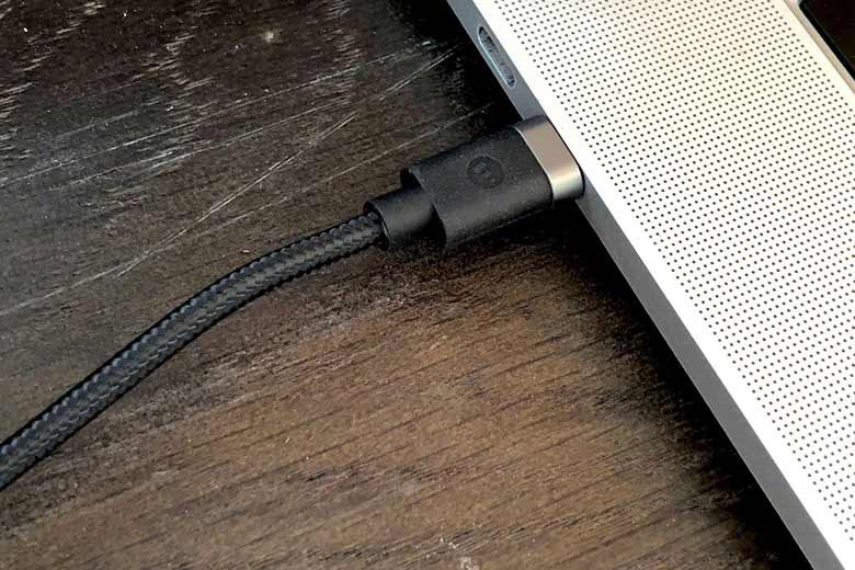 Cáp sạc Mophie USB-C to Lightning (1M)