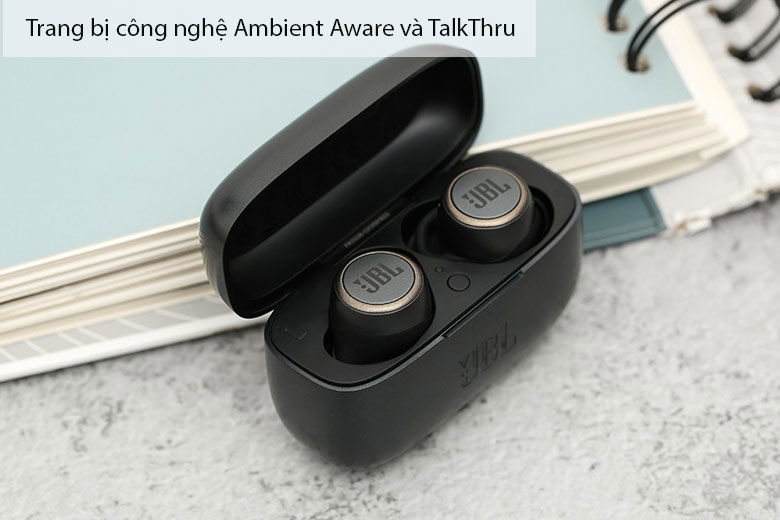 Trang bị công nghệ Ambient Aware và TalkThru