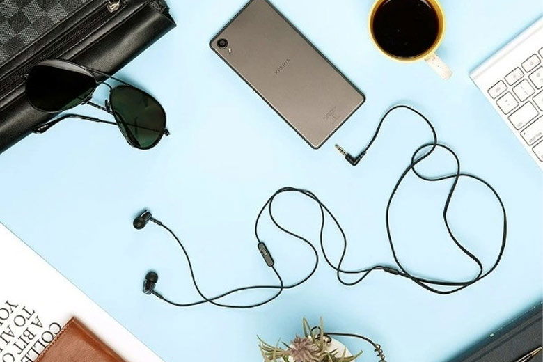 D&acirc;y d&agrave;i 1.2m gi&uacute;p người d&ugrave;ng thoải m&aacute;i nghe nhạc