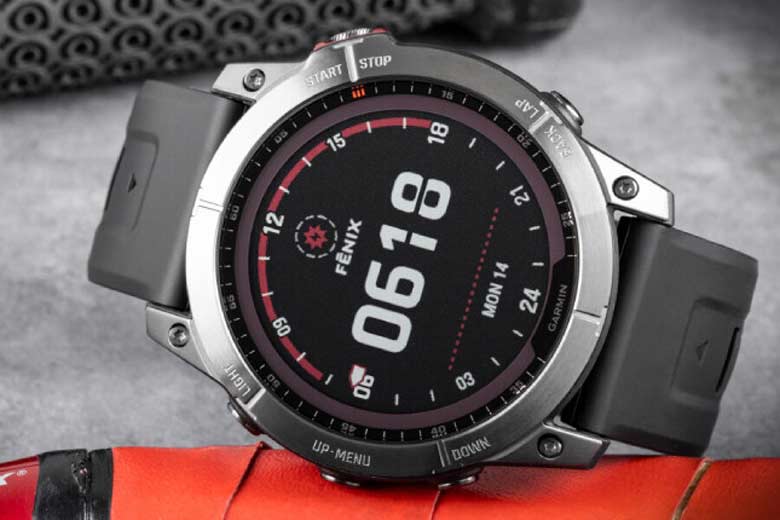 Đồng hồ thông minh Garmin Fenix 7 Sapphire Solar