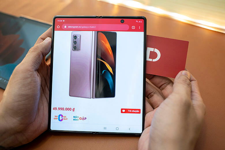 Điện thoại gập có gì đặc biệt?