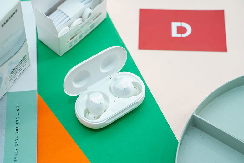 Thời lượng pin trên Galaxy Buds Plus được cải thiện đáng kể