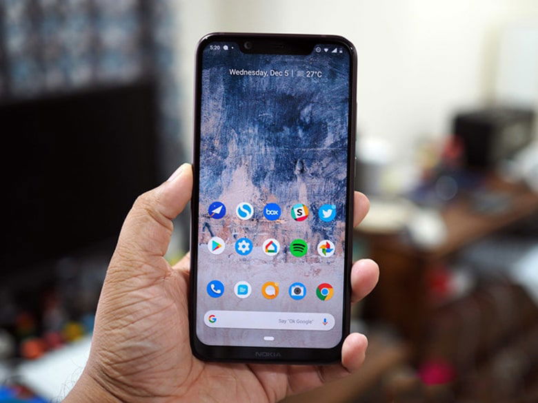 Màn hình Nokia 8.1 tai thỏ