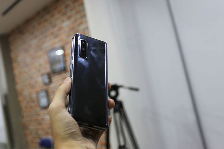 Galaxy Fold cũ sở hữu cấu hình mạnh mẽ