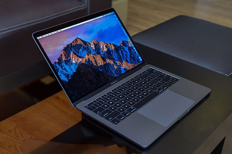 cau-hinh-macbook-pro-13inch-256gb-2018-didongviet