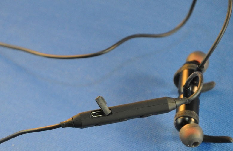 cong-sac-tai-nghe-bluetooth-sport-tronsmart-encore-s1-didongviet