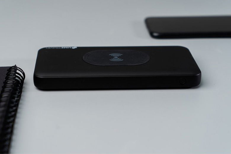 Pin dung lượng cao, 10000 mAh nạp lại đầy pin được nhiều lần