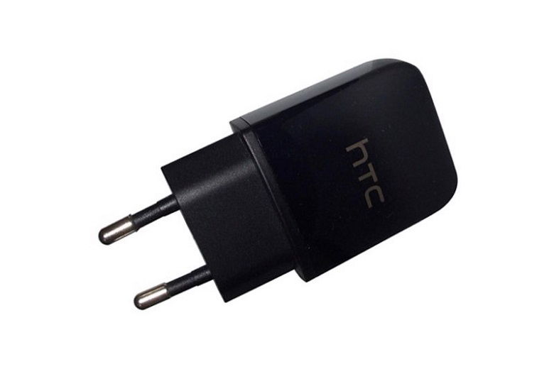 Củ sạc HTC1.5v có thiết kế cứng cáp, chắc chắn