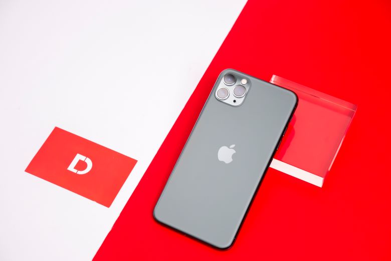 iPhone 11 Pro Max có mấy màu?