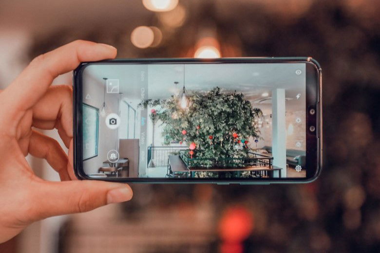 Rất ít điện thoại trong cùng phân khúc được trang bị camera selfie kép như Huawei Y9 2019