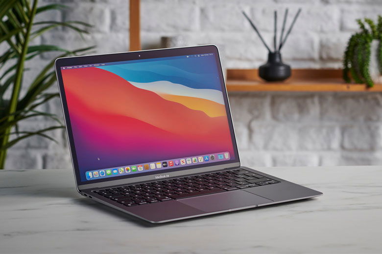 10. MacBook Air M1 ra mắt từ khi nào?