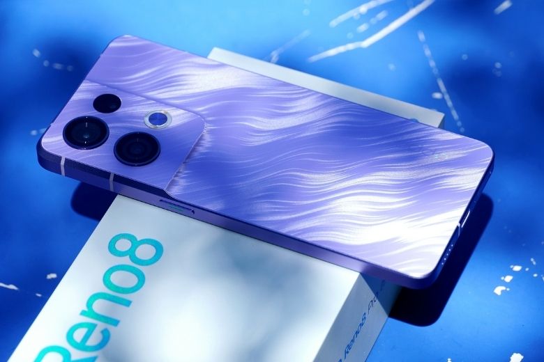 OPPO Reno8