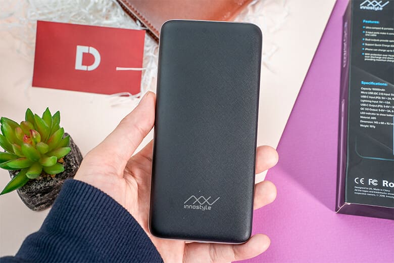 Hỗ trợ sạc nhanh Quick Charge 3.0 và Power Delivery