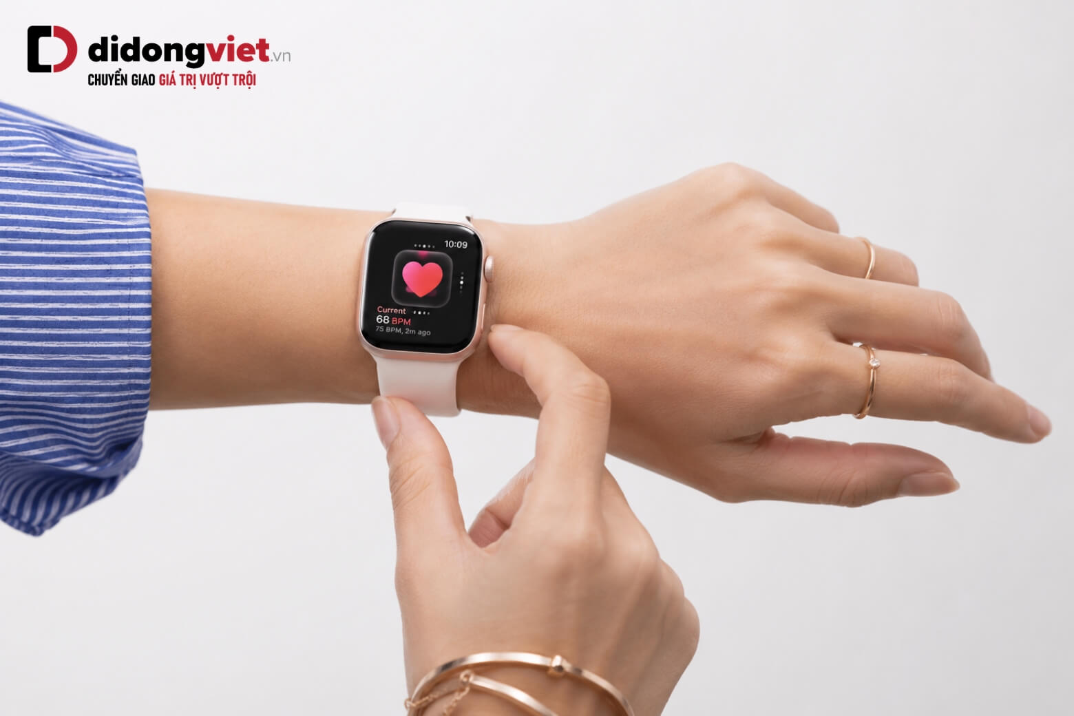 apple-watch-series-11-46mm-gps-vien-nhom-day-cao-su-s-m-day-om-vua-tay-didongviet.jpg
