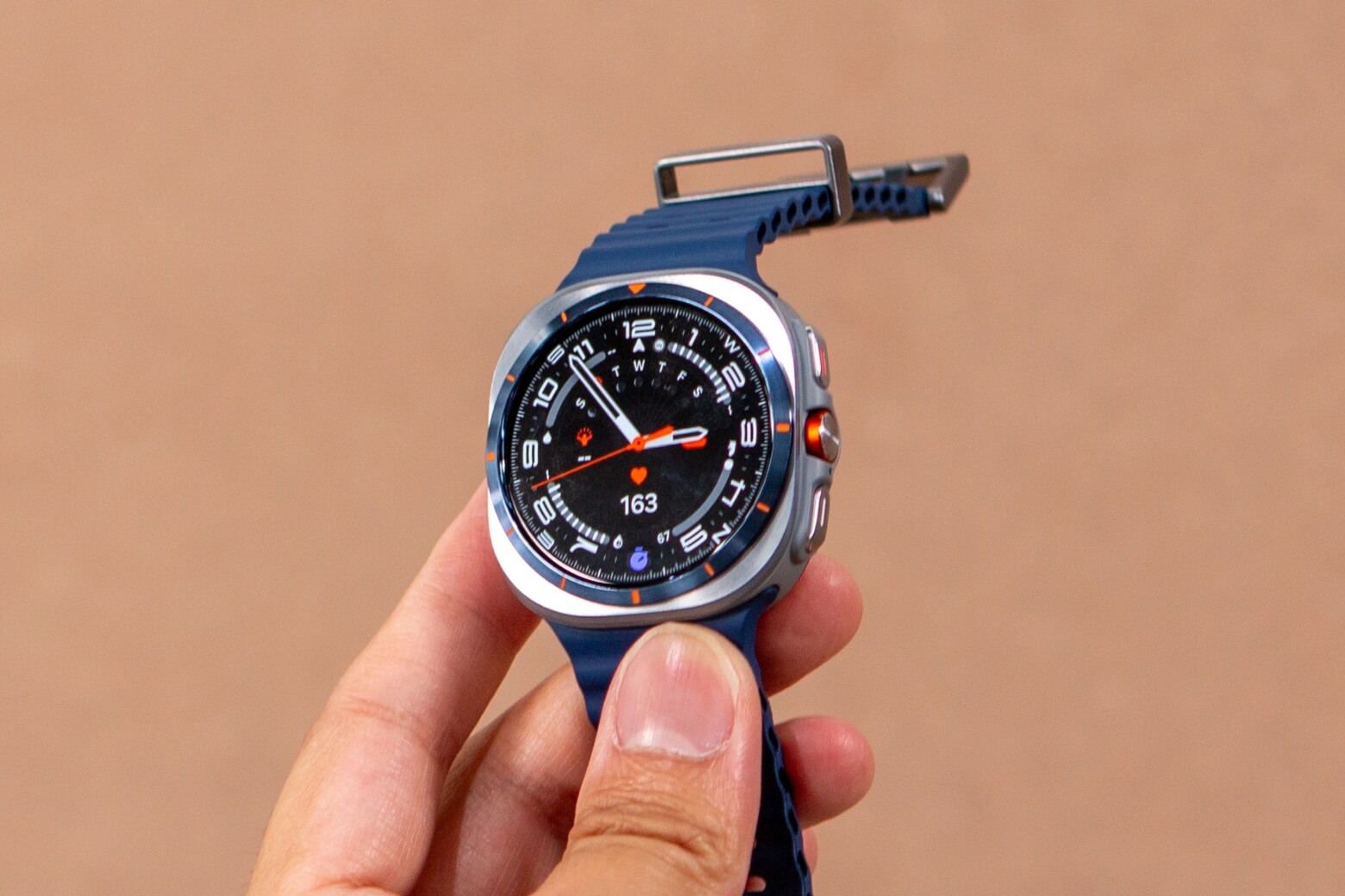 samsung-galaxy-watch-ultra-2025-l705-lte-47mm-2.jpg