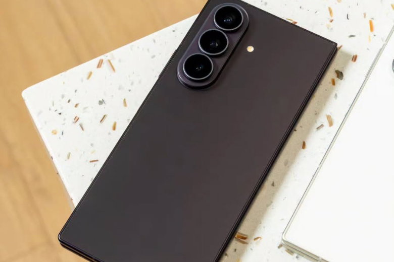 z fold8 ultra màu tím