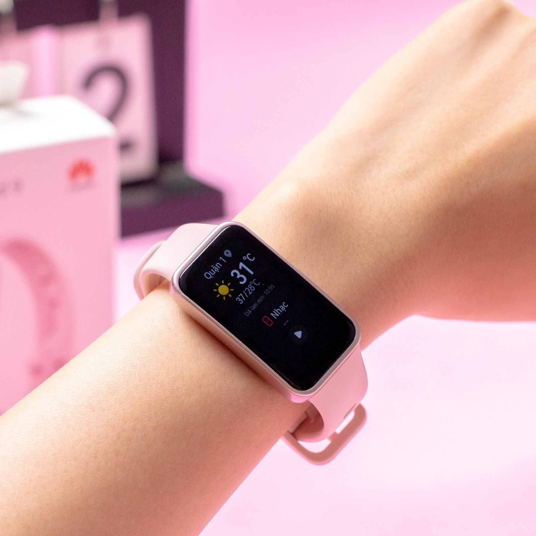 Vòng đeo tay thông minh Huawei Band 9